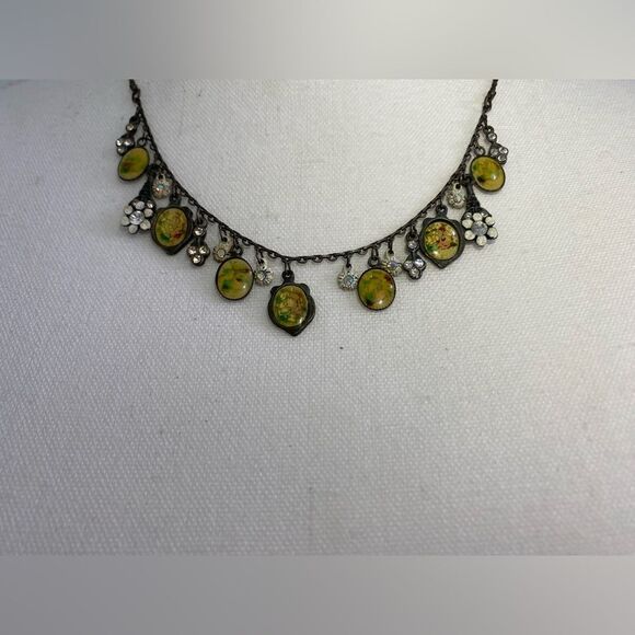 The Case of the Beasts - Fantastic Beasts and Where to Find Them - Picture 2 of 4